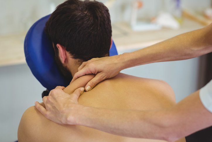 Man getting neck massage