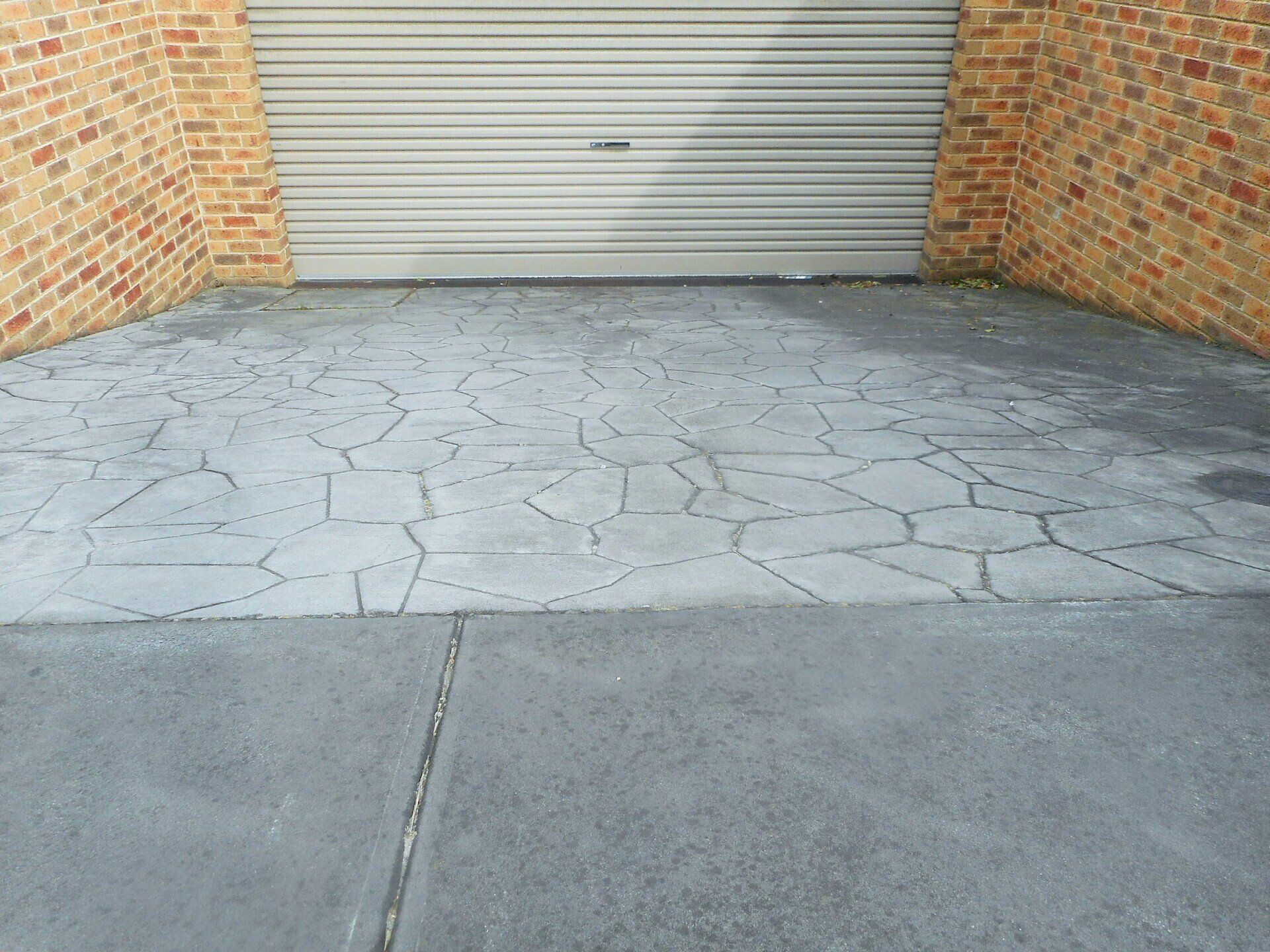 Stamped concrete on a 20 foot driveway