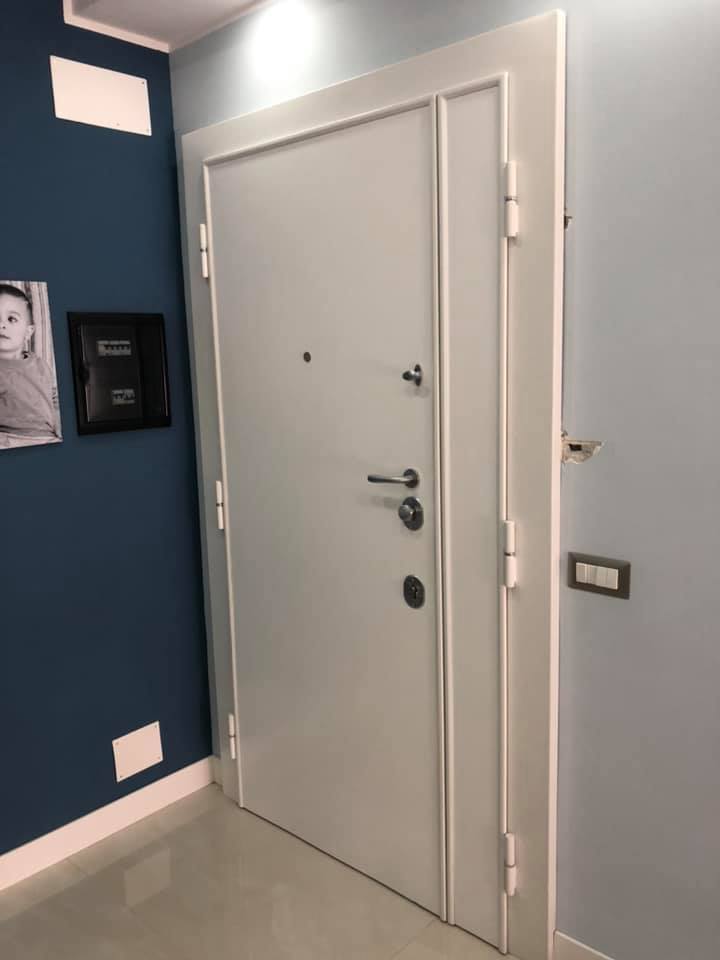 Porte d'ingresso Comerci Serramenti: negozio di infissi e serramenti a Roma Eur