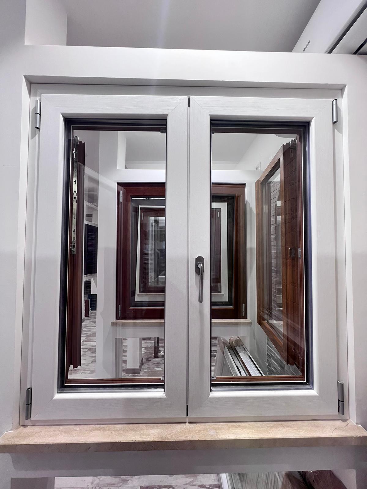 Negozio di infissi e serramenti Roma Eur