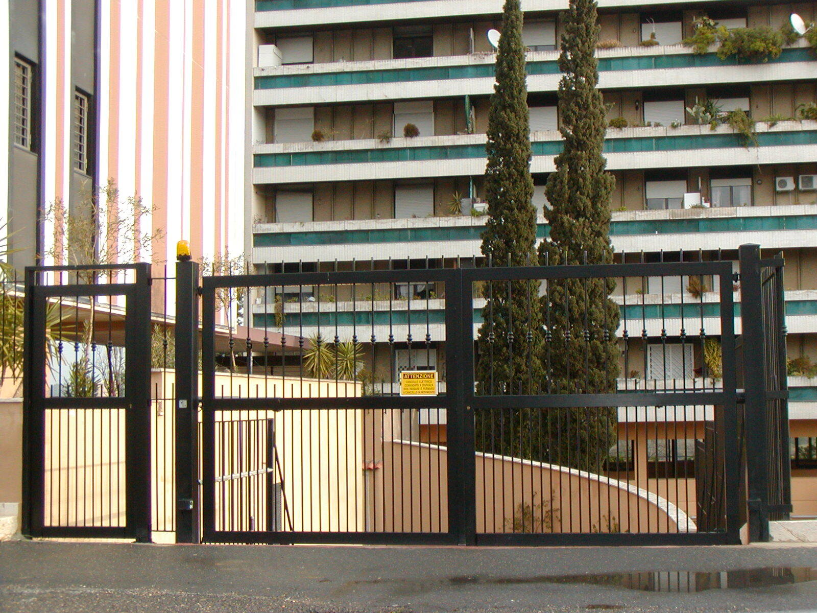 cancellata d'ingresso Comerci Serramenti Roma Eur