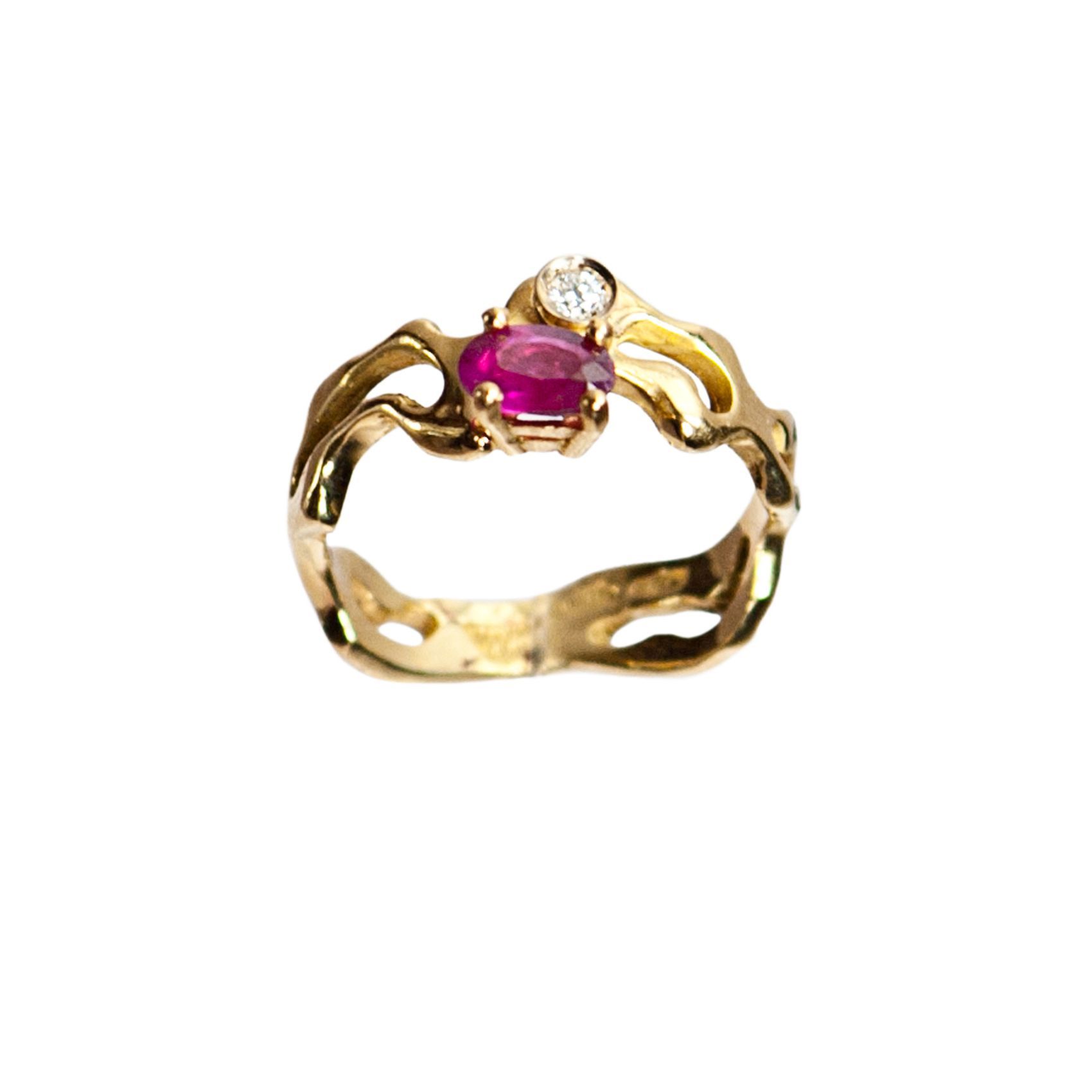 GOLD, RUBY AND DIAMOND RINGS
