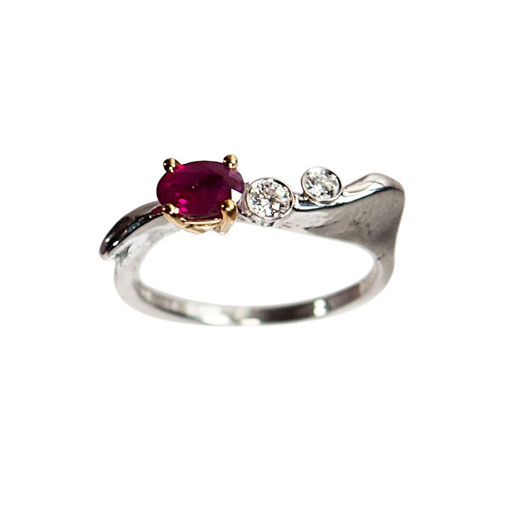 GOLD, RUBY AND DIAMOND RINGS