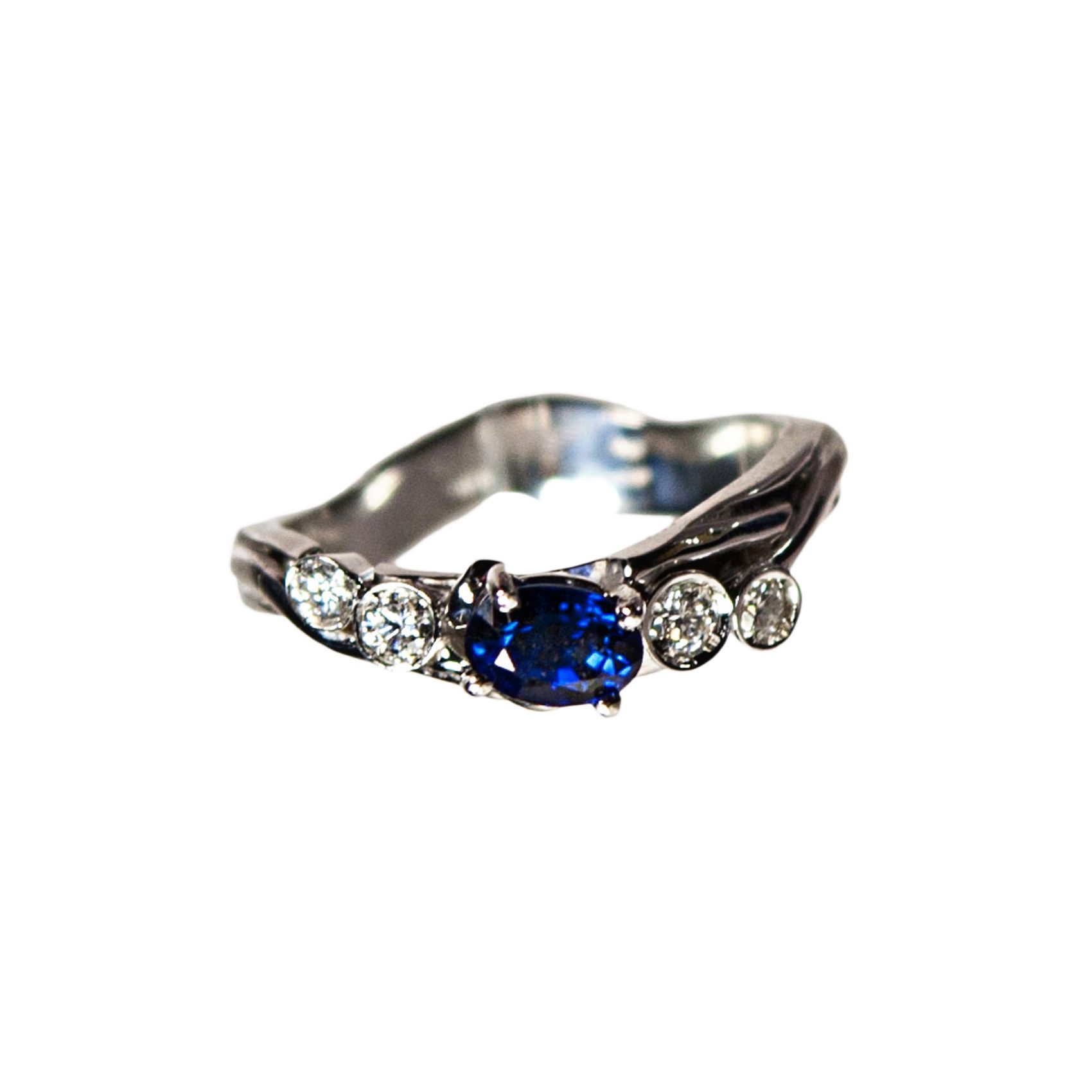 GOLD, DIAMOND AND SAPPHIRE RINGS