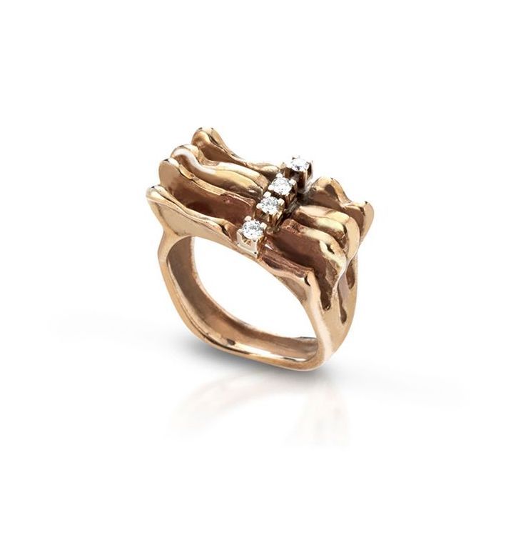 anello in bronzo, oro e diamanti