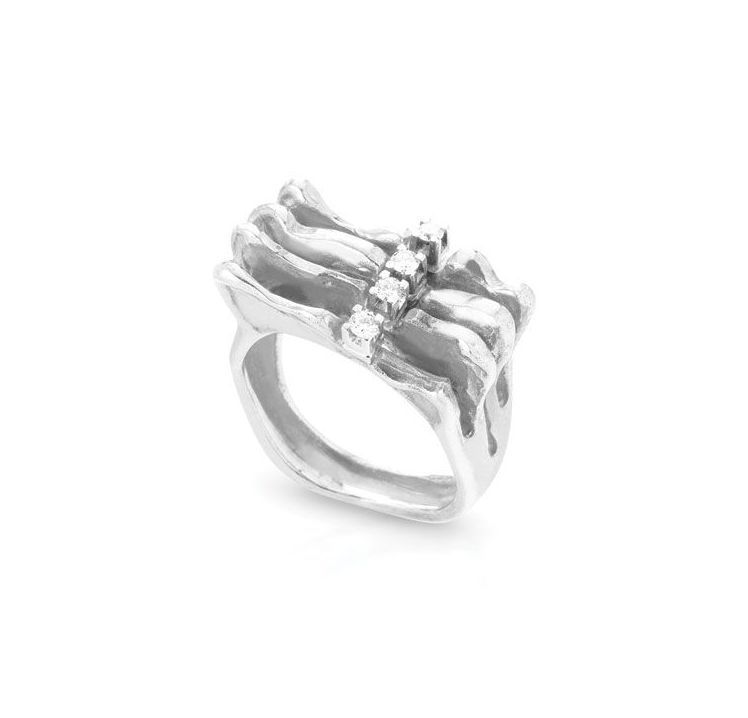 silver and diamond ring