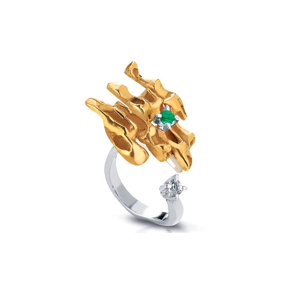 Gold, emerald and diamond ring