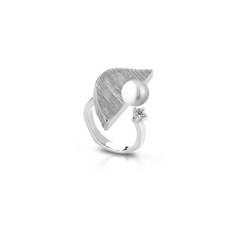 SILVER, PEARL AND WHITE TOPAZ RING