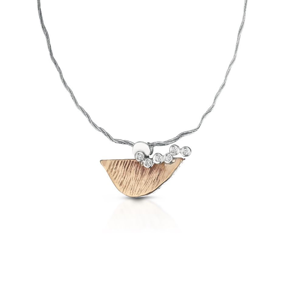 Pendente in bronzo, argento e diamanti con giro collo in argento