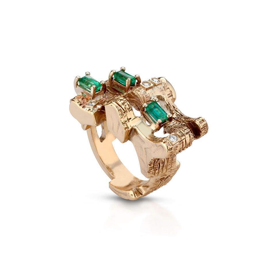 gold diamond and emerald ring
