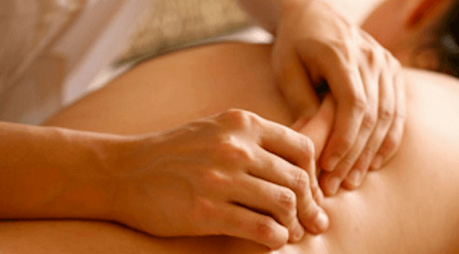 Massaggio tessuto connettivale
