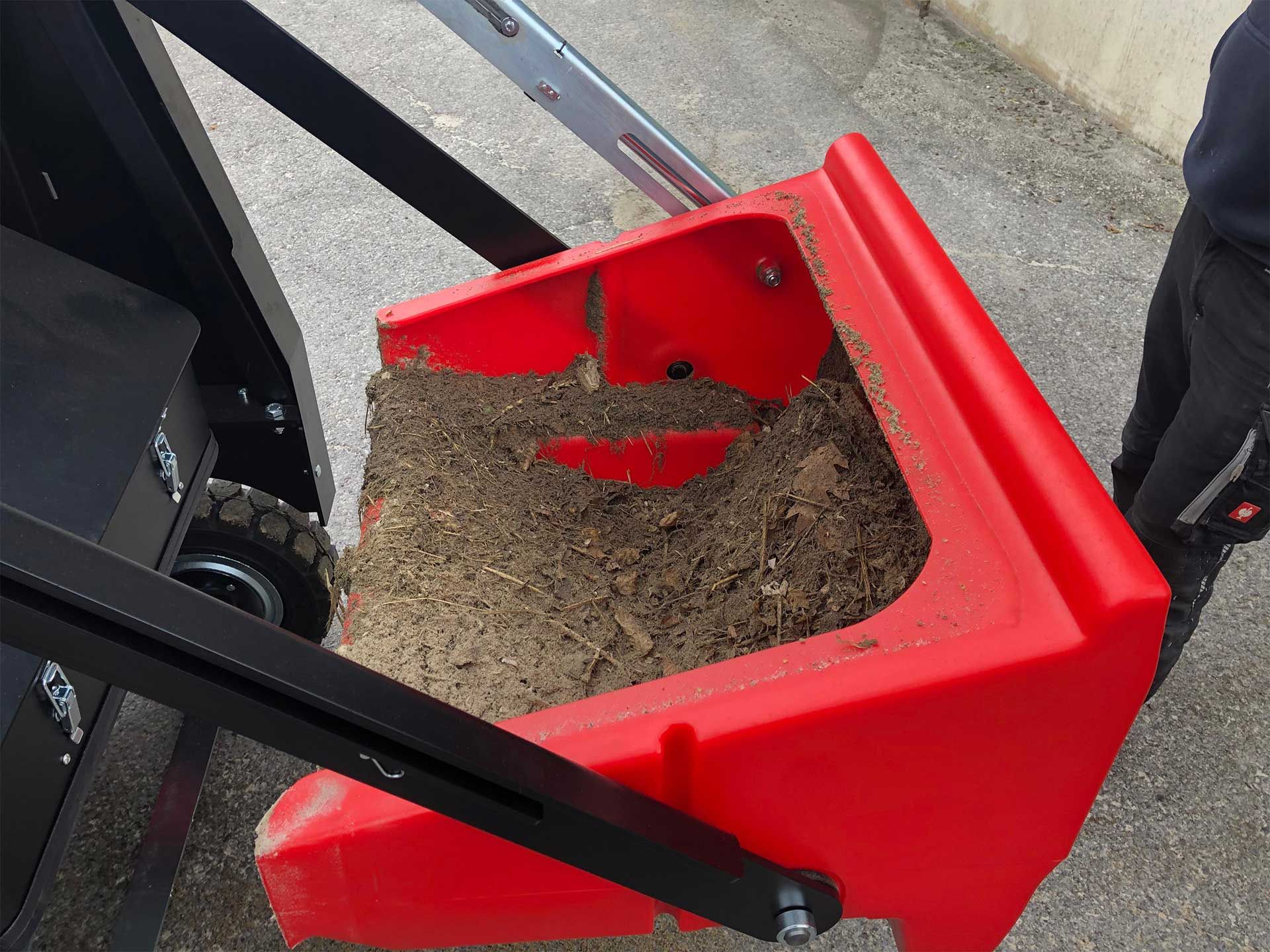 Meclean industrial sweeper diesel powered drive BUSTER 1300TTD contents hydraulic high dumper