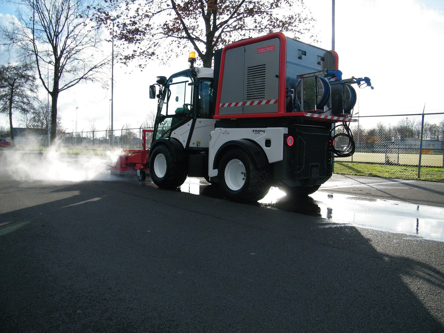Meclean CityCleaner wegdekreiniging bij calamiteiten