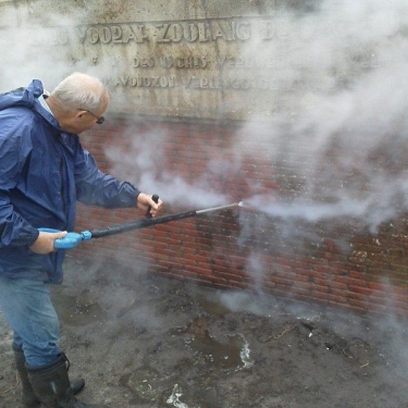 Meclean electric high-pressure unit Trailerpack TPE 250/15 monumental facade cleaning without damage