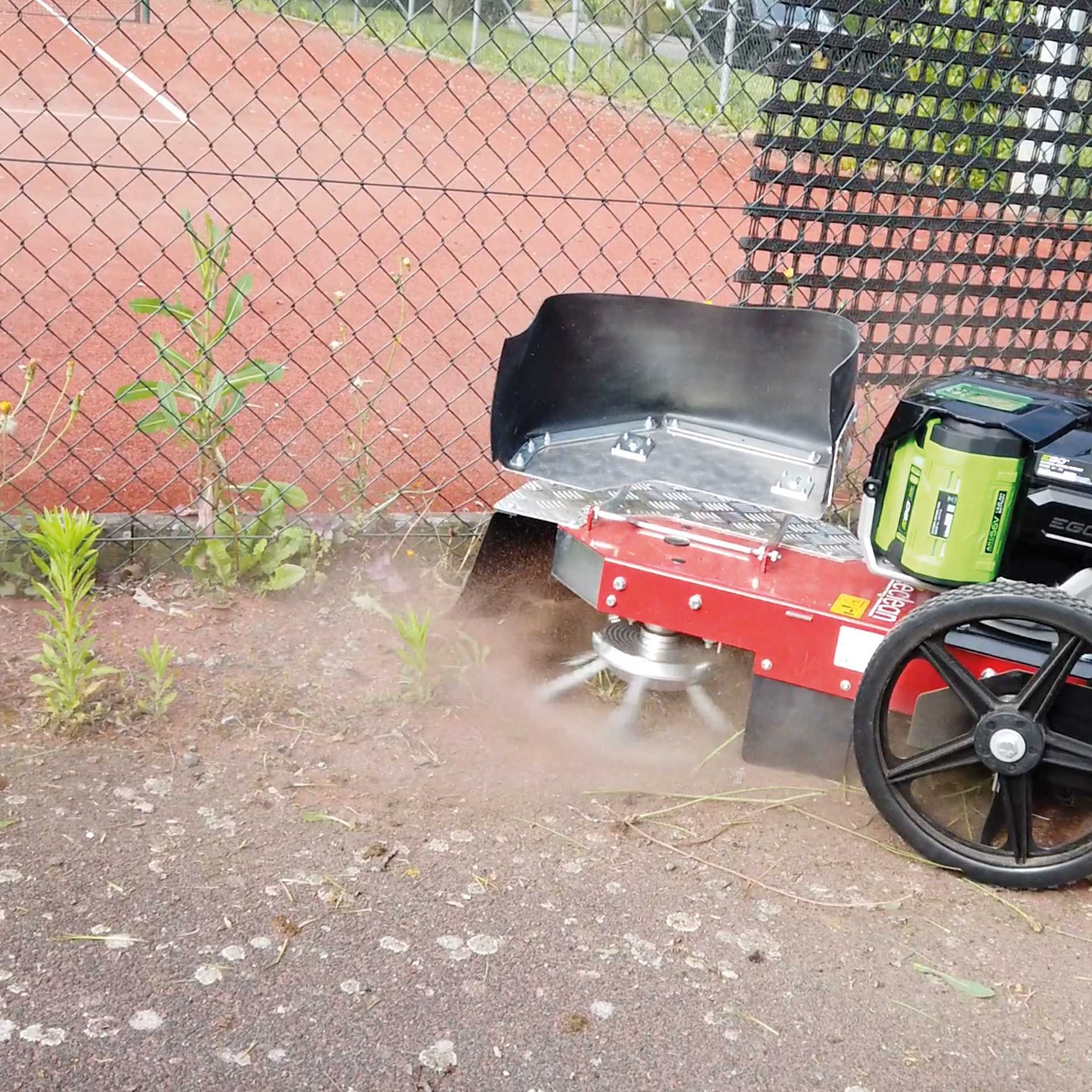 Meclean WEEDSWEEP-B weed brush EGO battery drive weed removal tennis court edge
