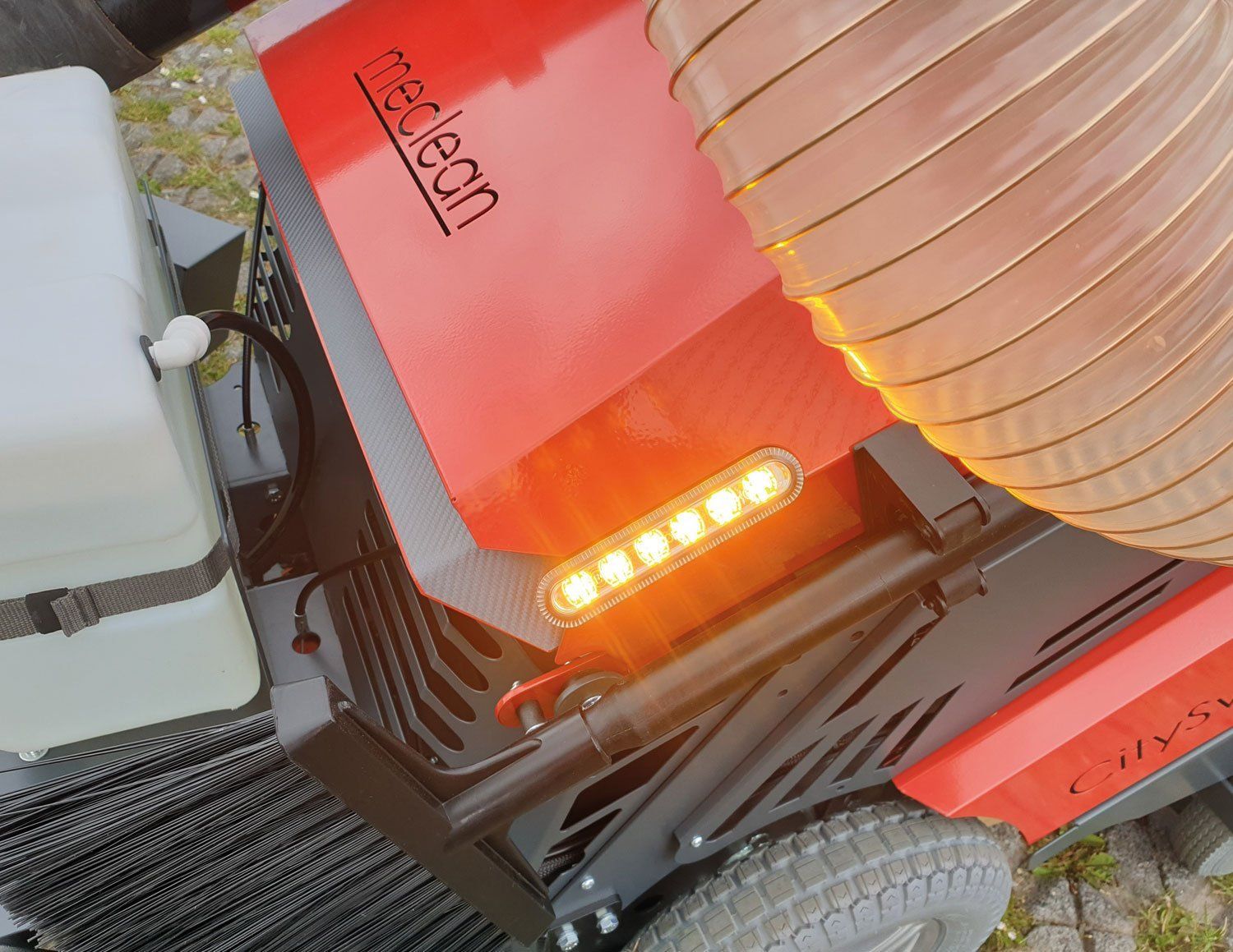 Meclean fully electric outdoor sweeper CitySweeper-S lighting kit