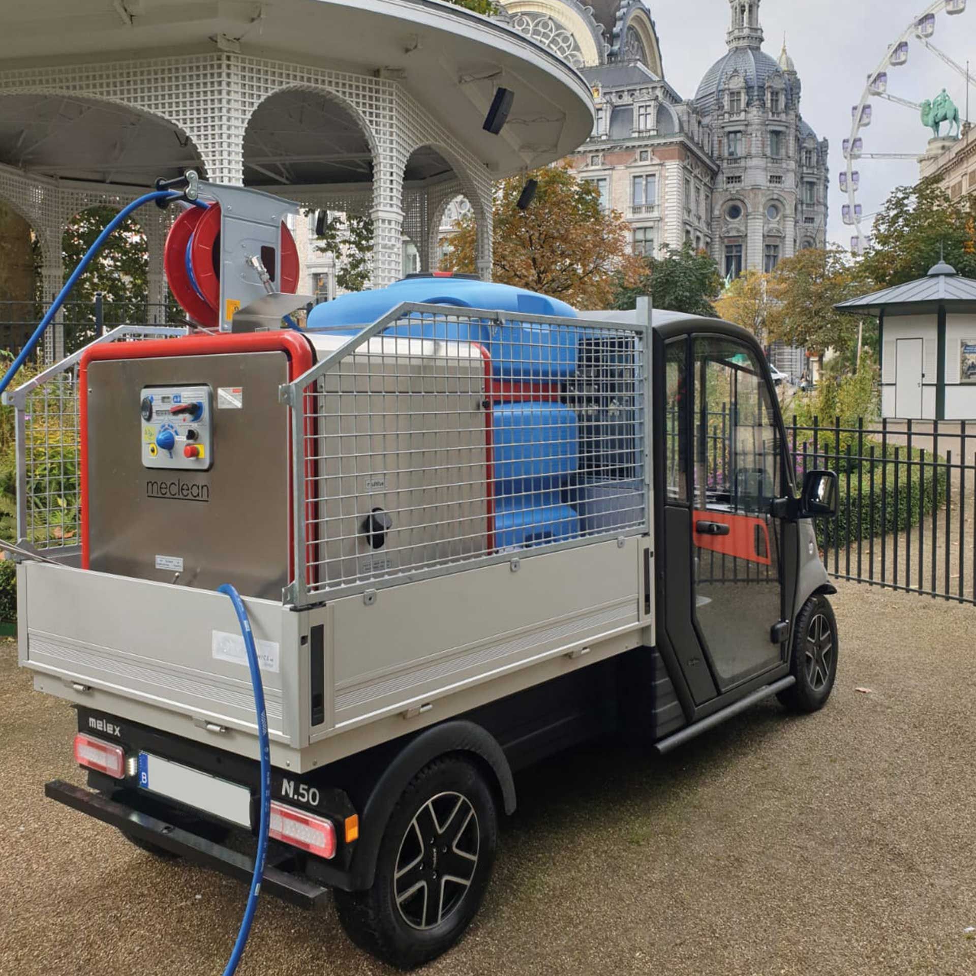 Meclean heetwater onkruidbestrijdingsmachine SERIE-CFB+ op Spijkstaal mini bus