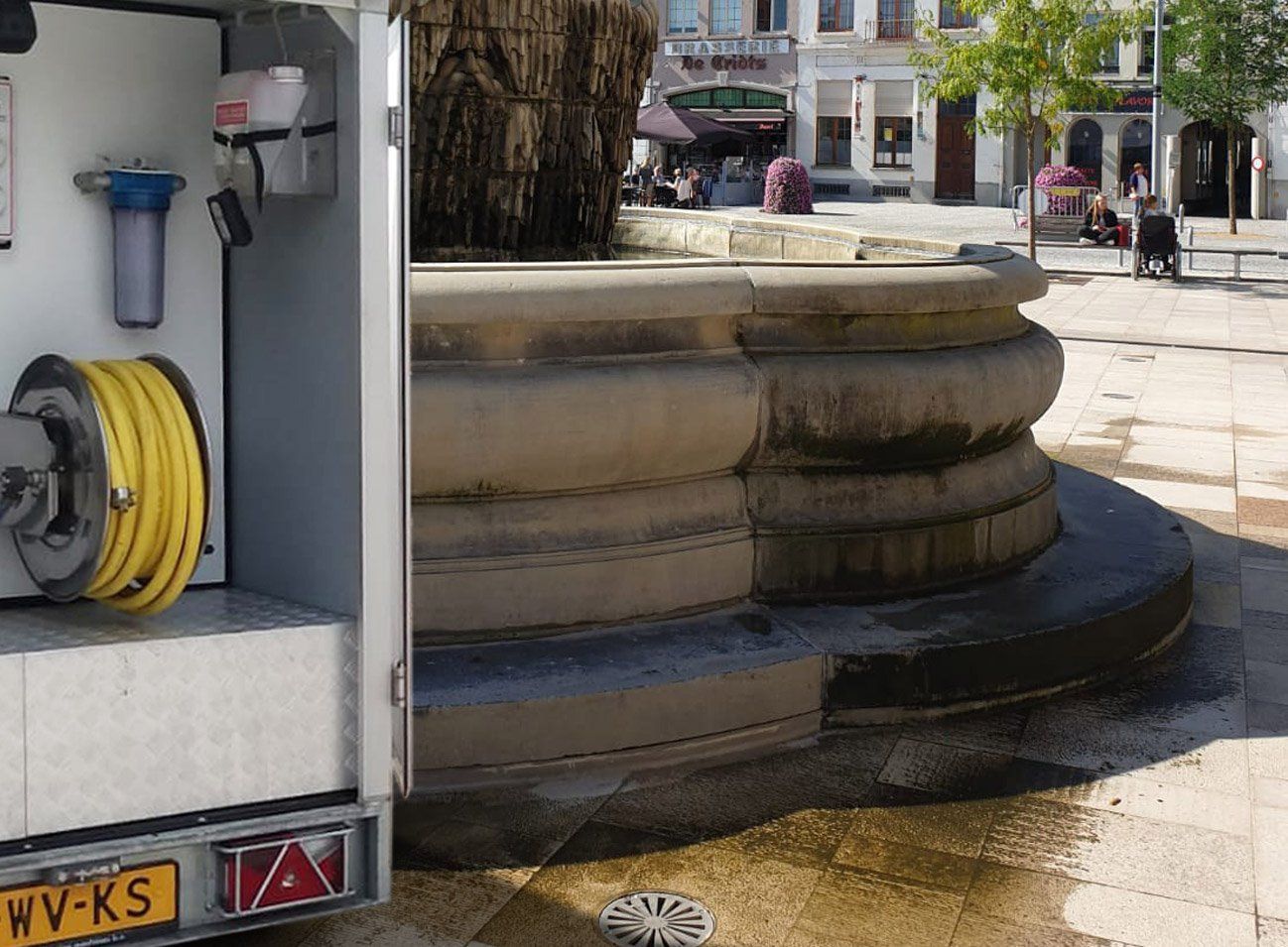 Meclean electric powered high-pressure trailer HDTE 250/15 Cleaning monumental objects