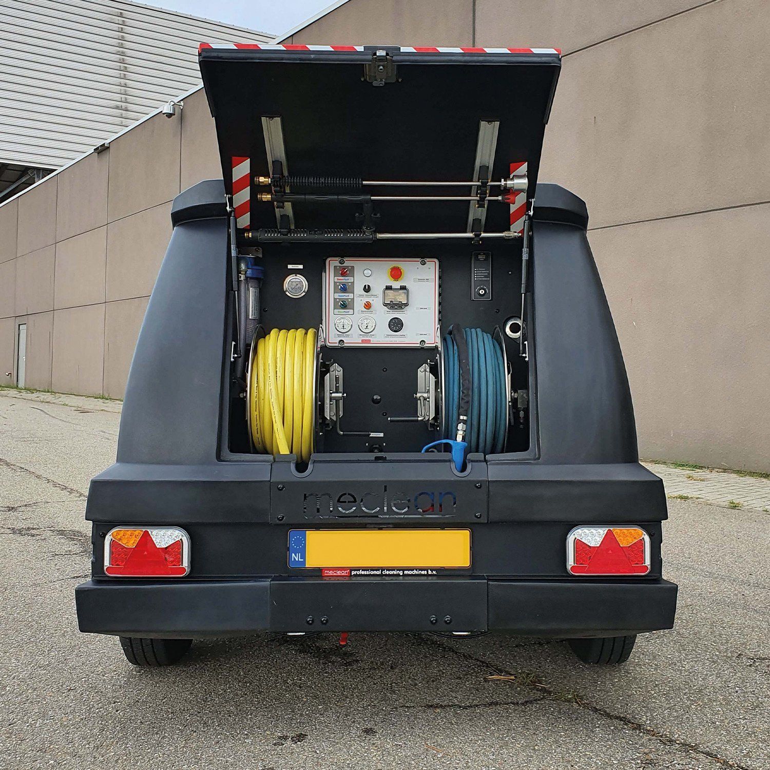 Meclean high-pressure trailer Trailerjet TJL 500/15 diesel engine drive rear view valve opened