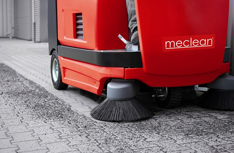 Meclean industriële veegmachine dieselmotor aandrijving BUSTER 1300TTD Buitenvegen