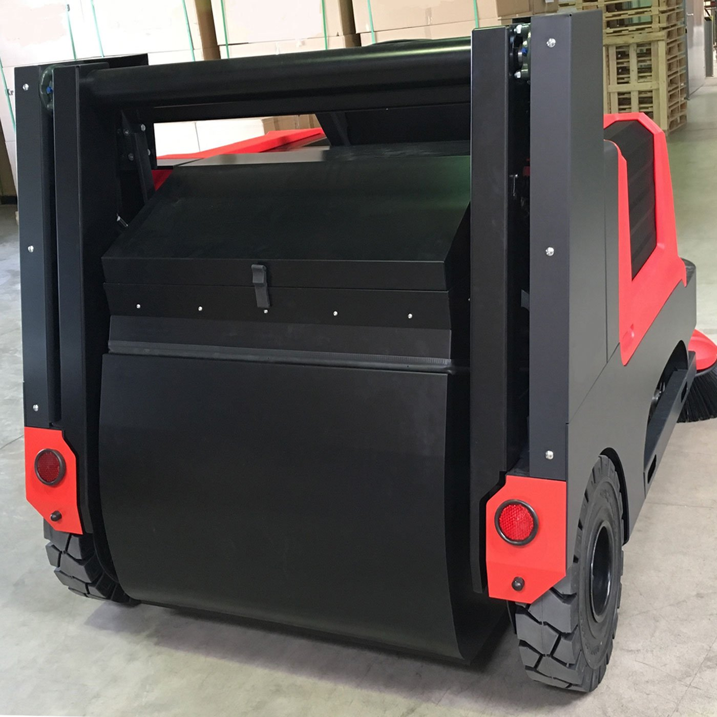 Meclean industrial sweeper diesel engine powered 1800TTD CAB