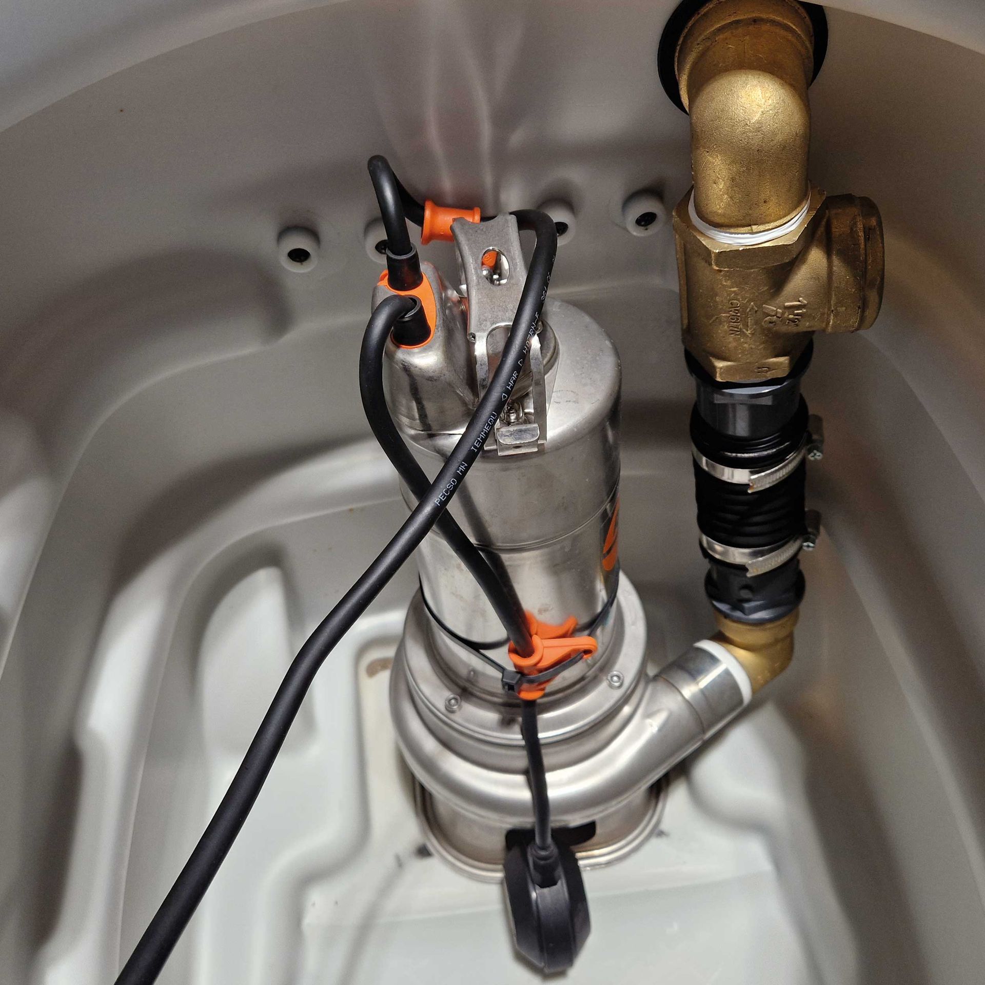 Meclean professionele stof-water stofzuiger Aquavac Pomp detail geintegreerde pomp