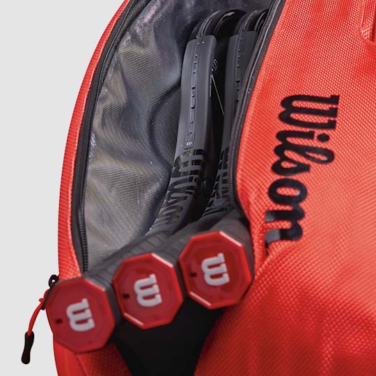 DE Wilson DNA Bags Digital Signage Video