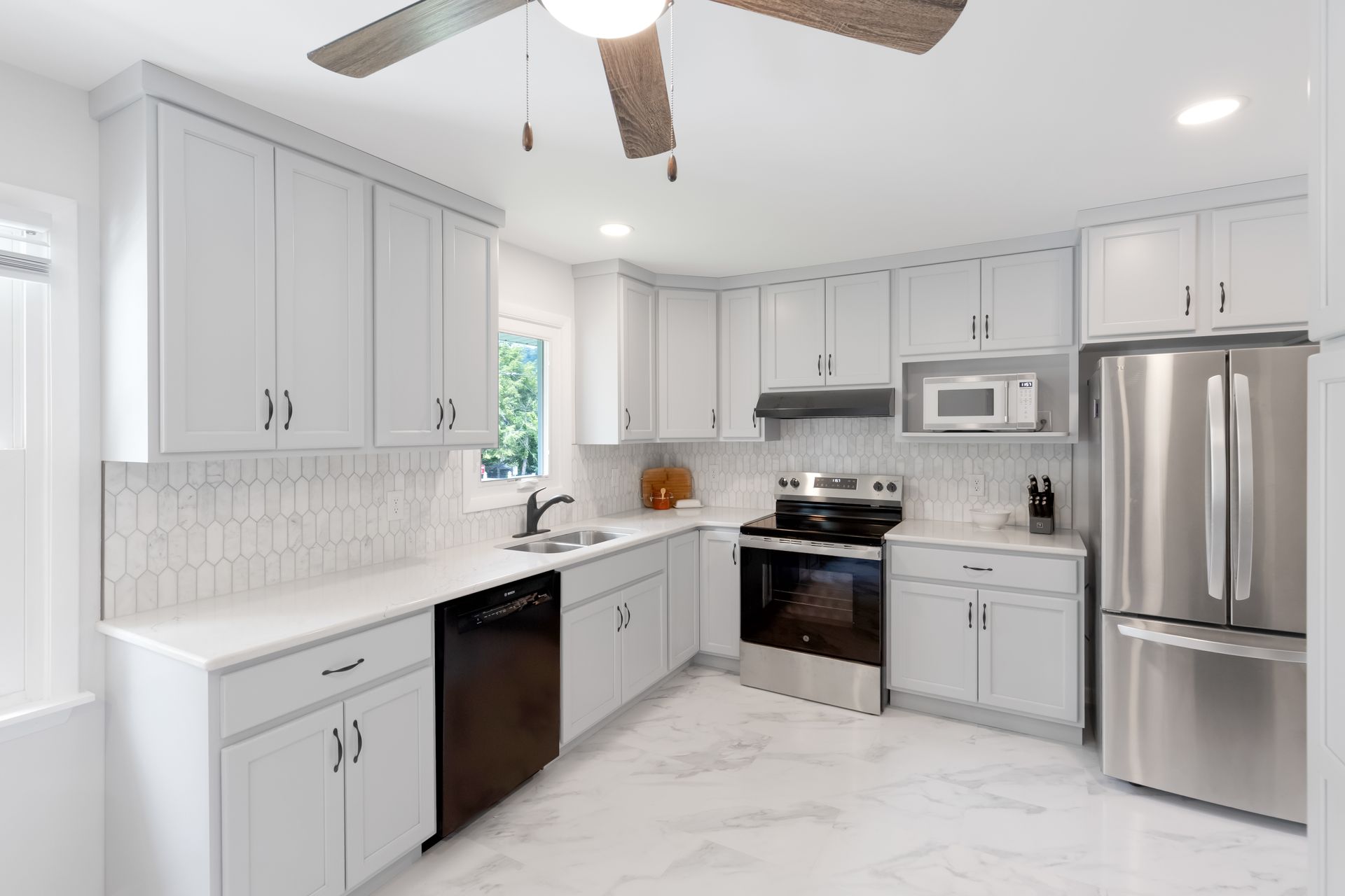 Custom Built Cabinets - Krypton, Cambria Sutherland Countertops