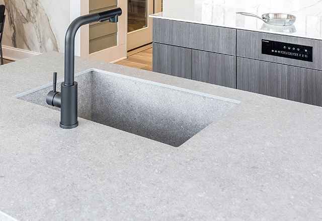 Custom Integrated Porcelain Sinks