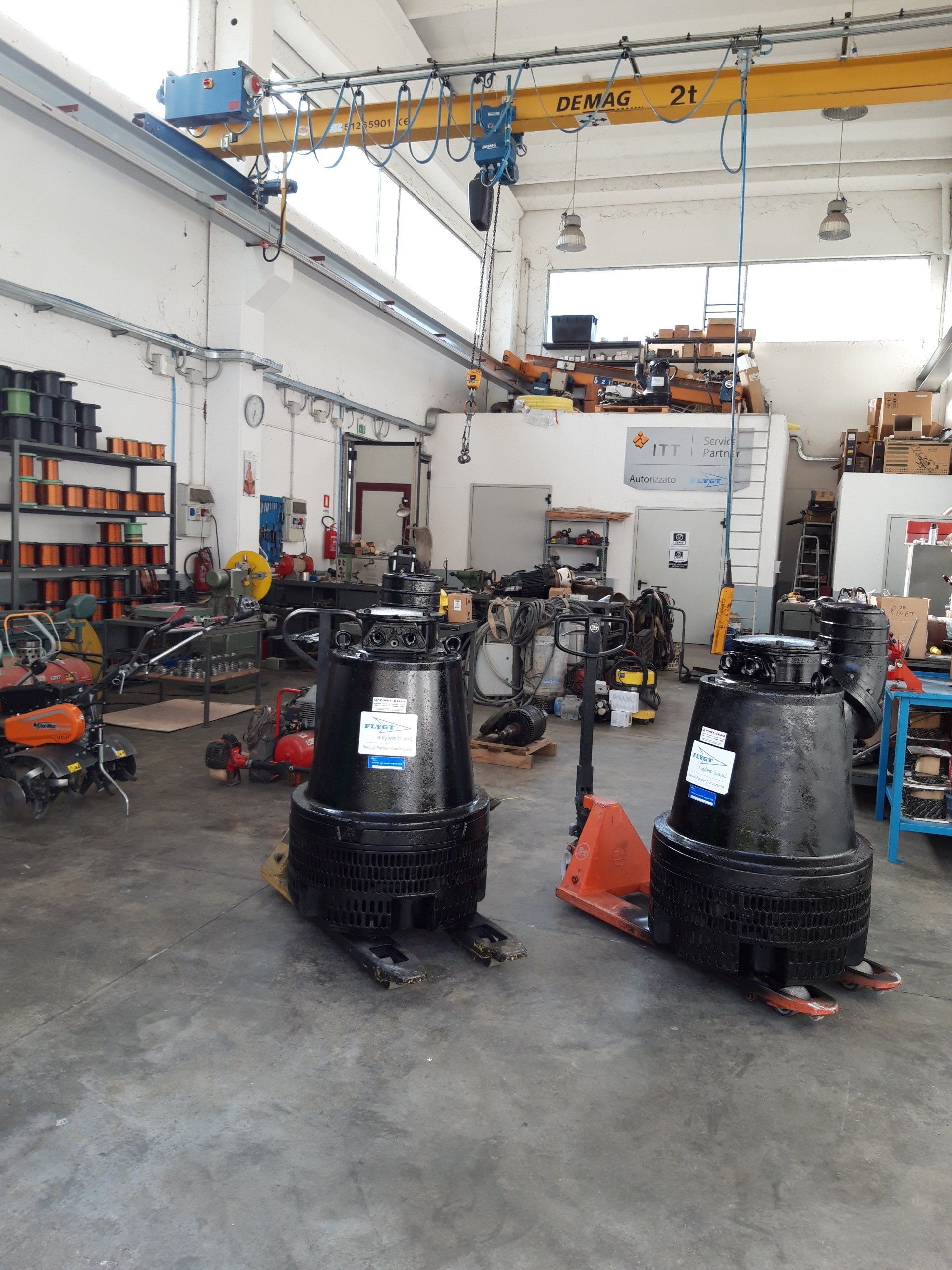 officina riparazione macchinari