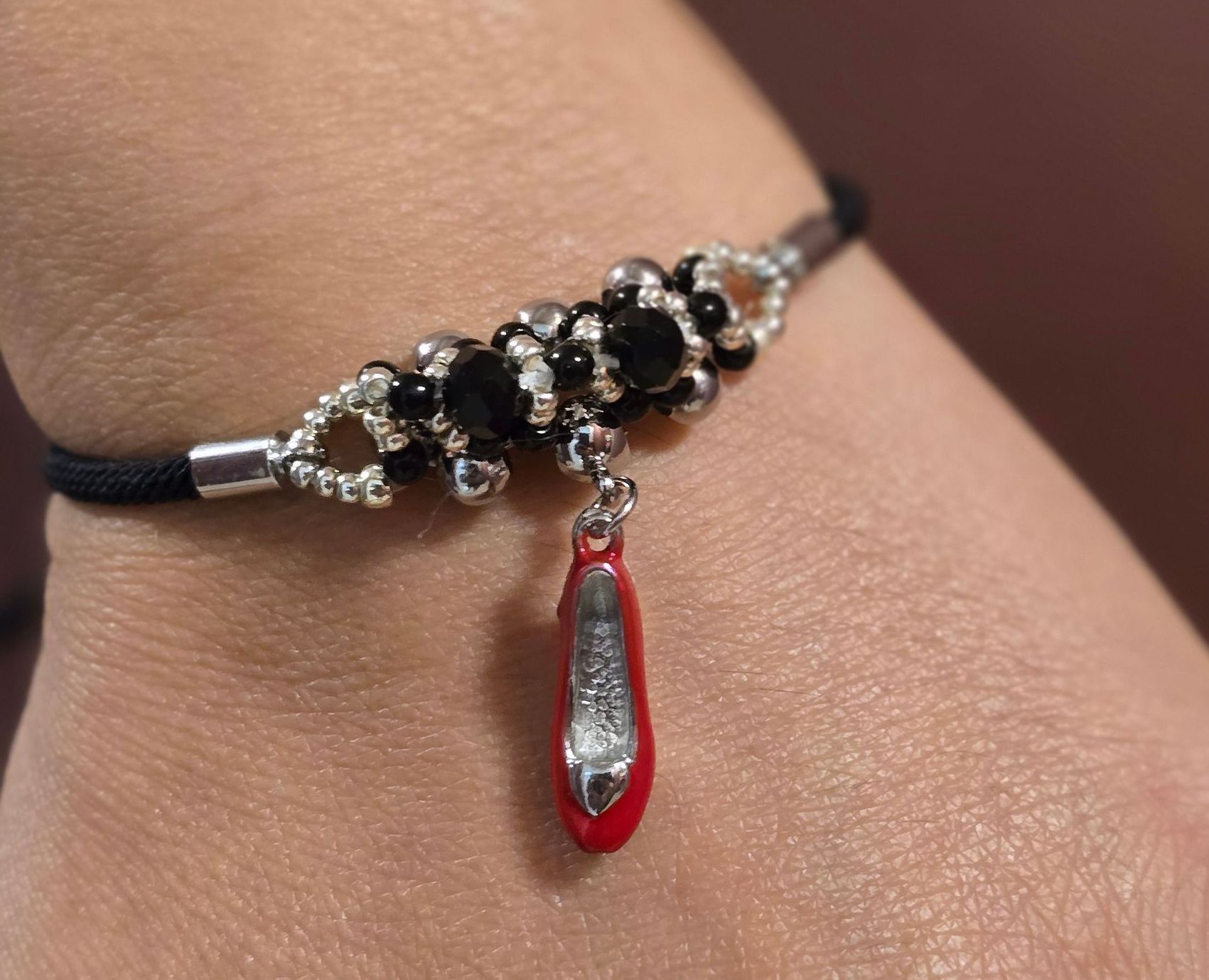 Bracciale in tessuto nero Cipollotti