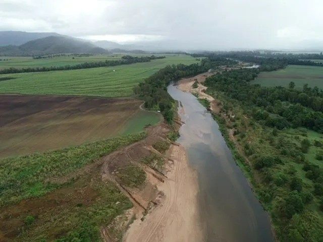 River Flowing Through Farmland — Macca's Dynamic Earthworks in Tolga, QLD