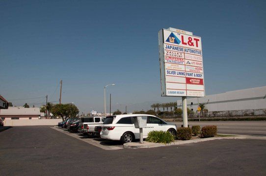 Mechanic — Parking Lot in La Puente, CA