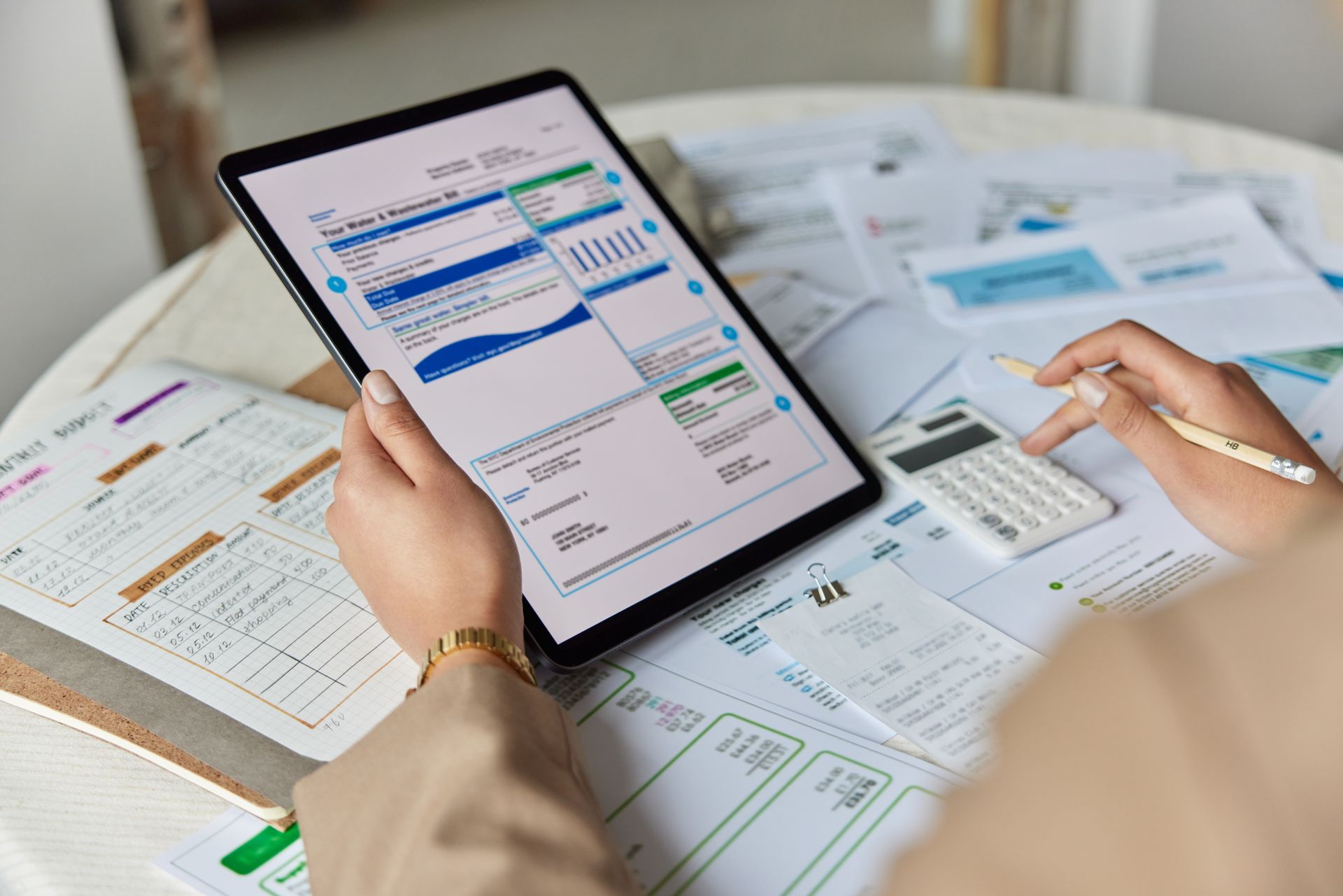 accountant doing monthly repoing for a client 