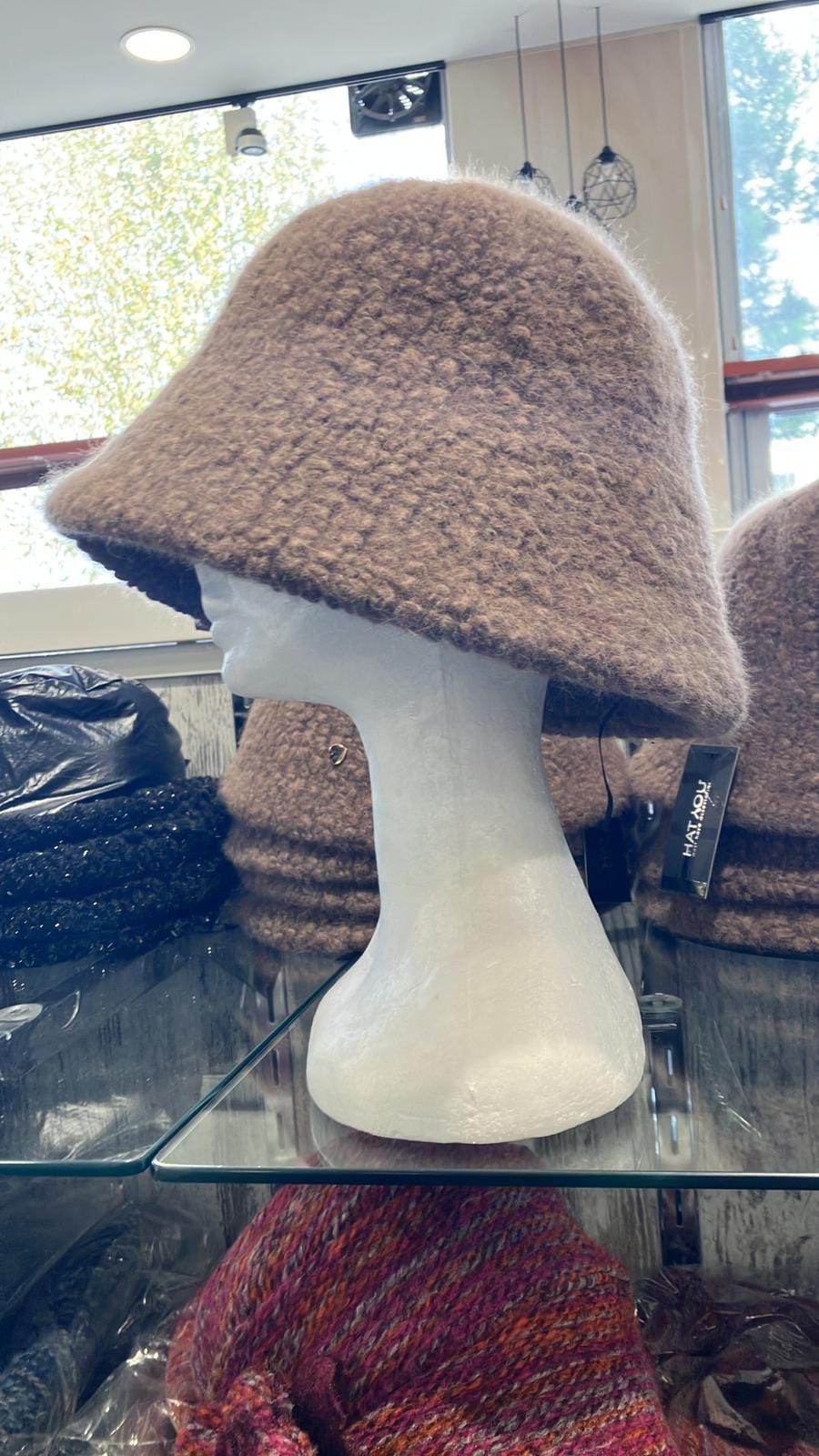 cappello tinta unita