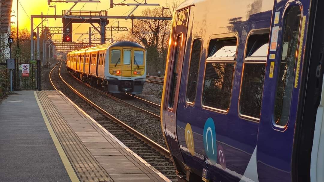 Train Driver Foundation (TDF) 'How to Become a Train Driver' course – step-by-step guide to joining the UK railway industry