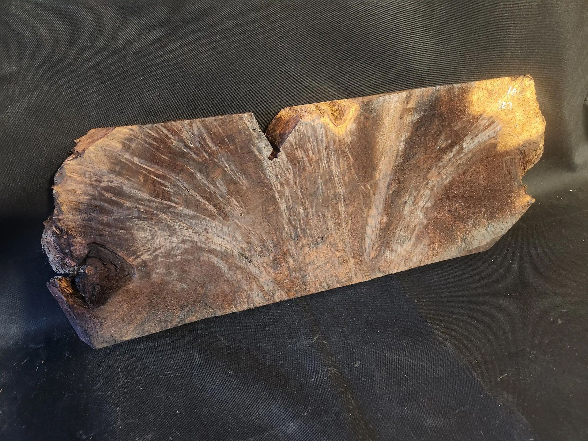 Walnut Burl Slab
(Rough saw cut = no sanding) 
34