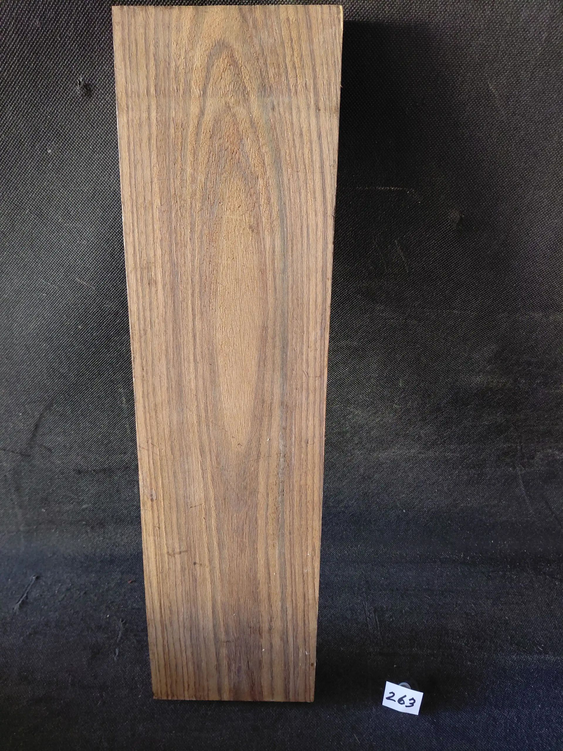 Walnut 
18