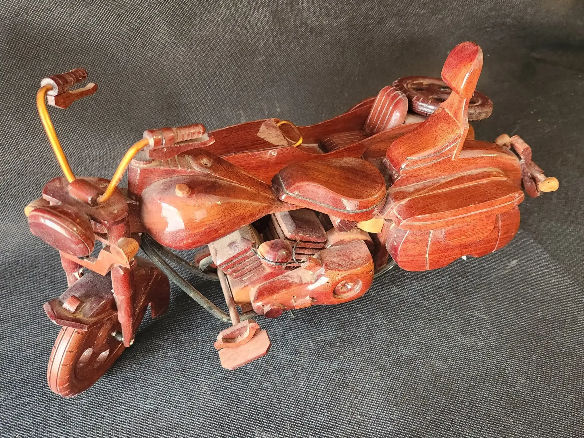 Harley Davidson Motorcycle w/ Sidecar (Rosewood) 
13