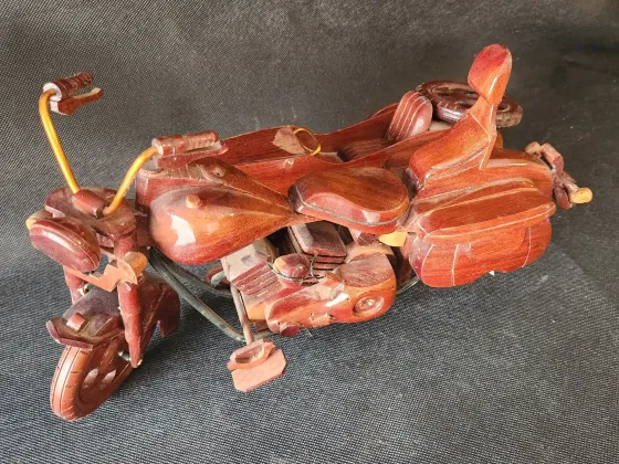 Harley Davidson Motorcycle w/ Sidecar (Rosewood) 
13