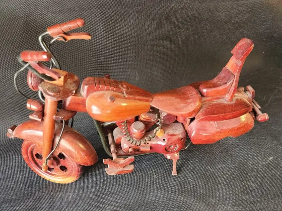 Harley Davidson Motorcycle w/ Sidecar (Rosewood) 
13