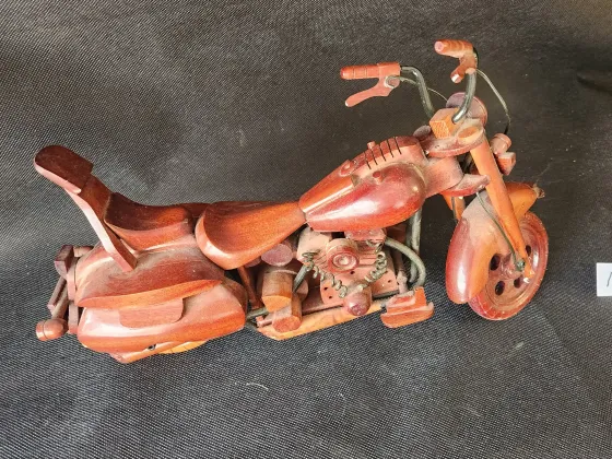 Harley Davidson Motorcycle w/ Sidecar (Rosewood) 
13