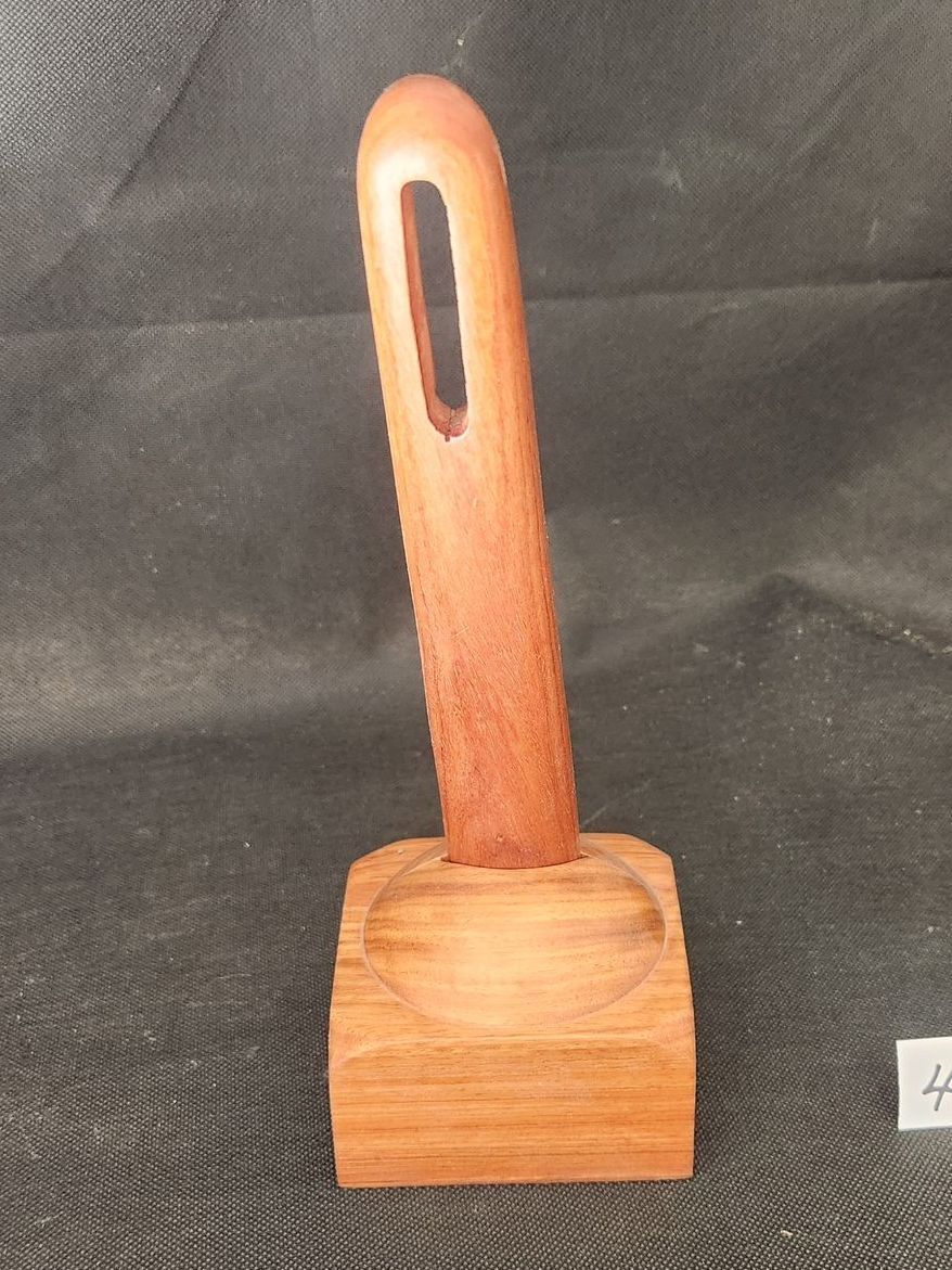 Bing Wood Shoehorn
$11