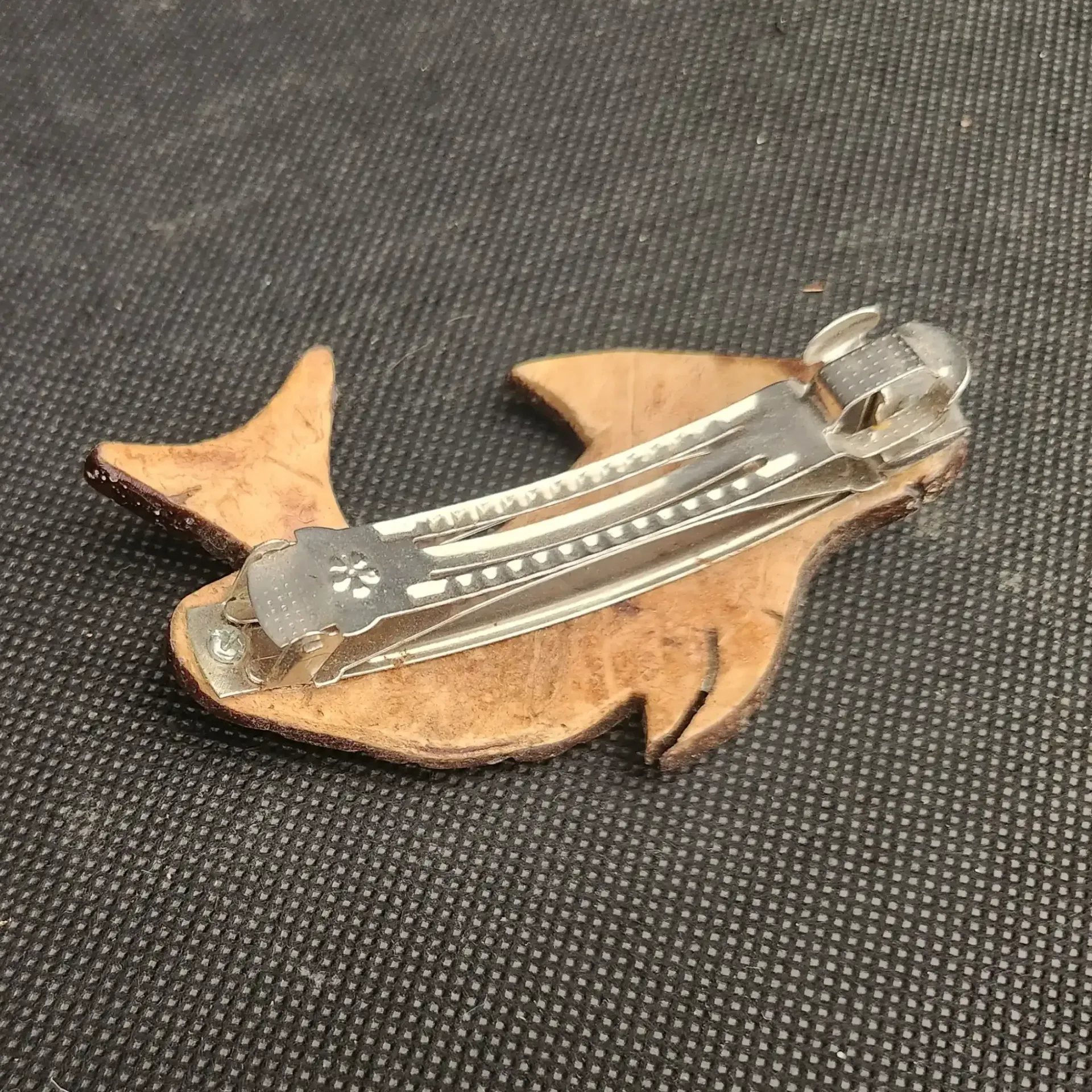 Coconut Shell Barrette 
3.5