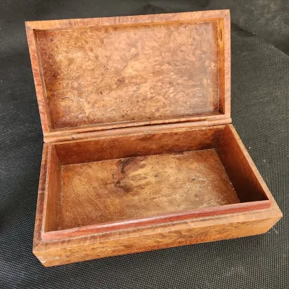 Rosewood Burl Knick-Knack Box 
7