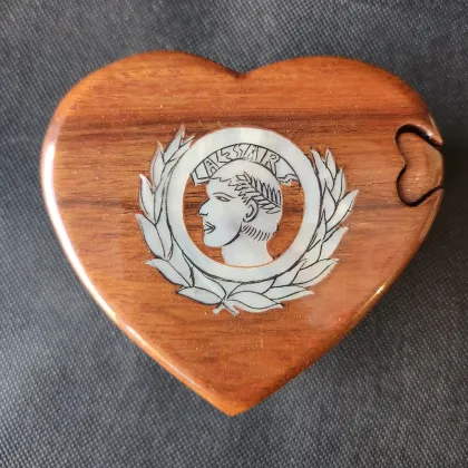 Caesar's Rosewood Jewelry puzzle box, Harvey's & Harrah's also available 
3.25