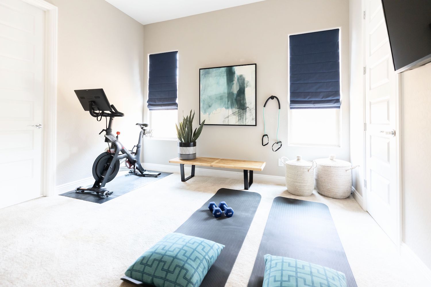 Light Filtering vs Blackout: Which One Fits Your Routine?