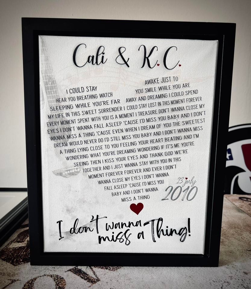 A framed sign that says i don t wanna miss a thing