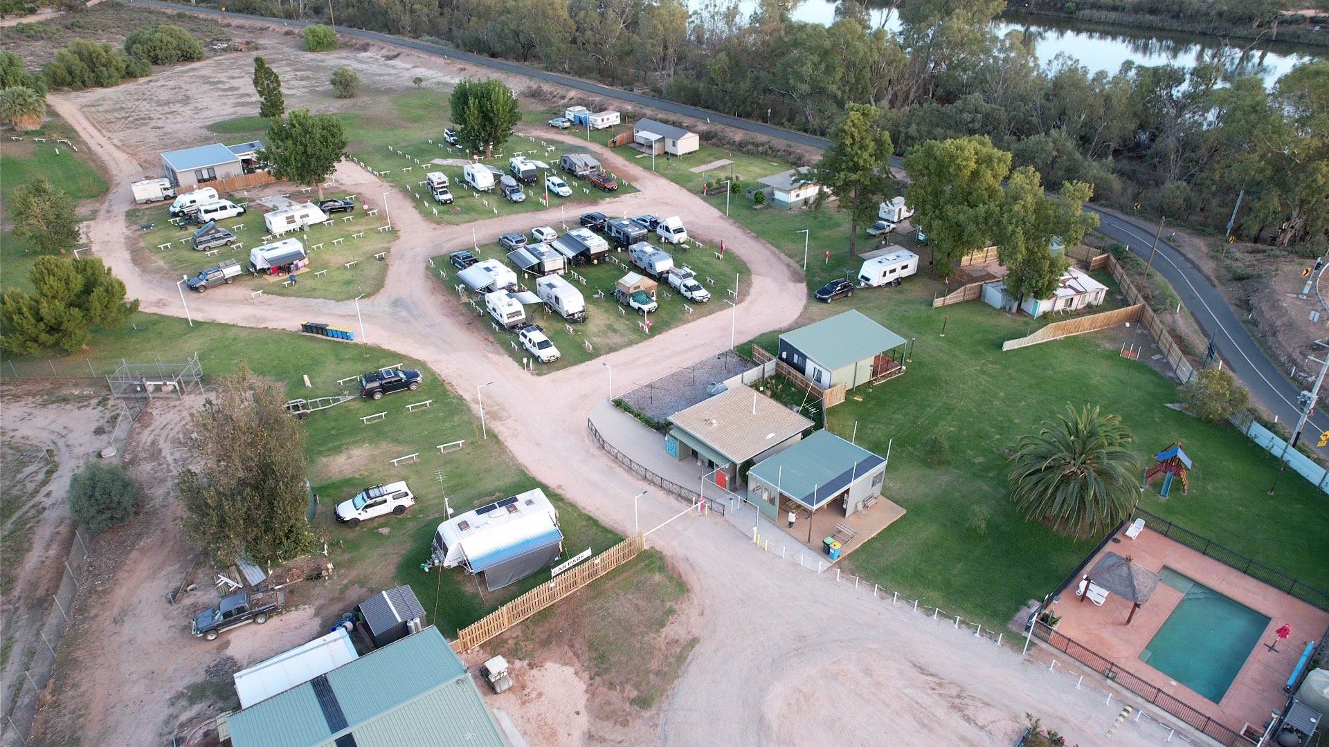 camp site and caravan park in curlwaa