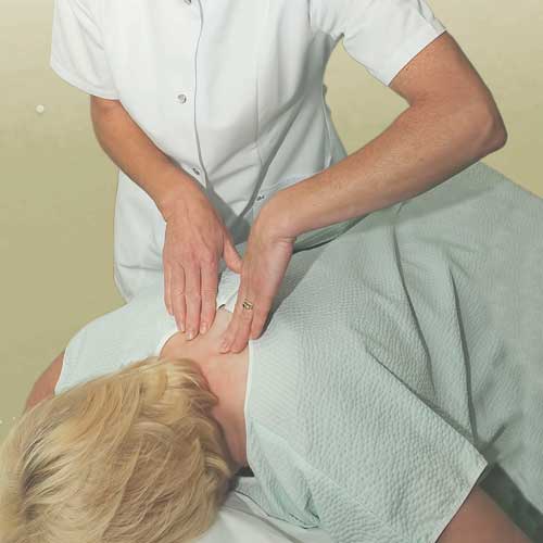 chiropractor and patient